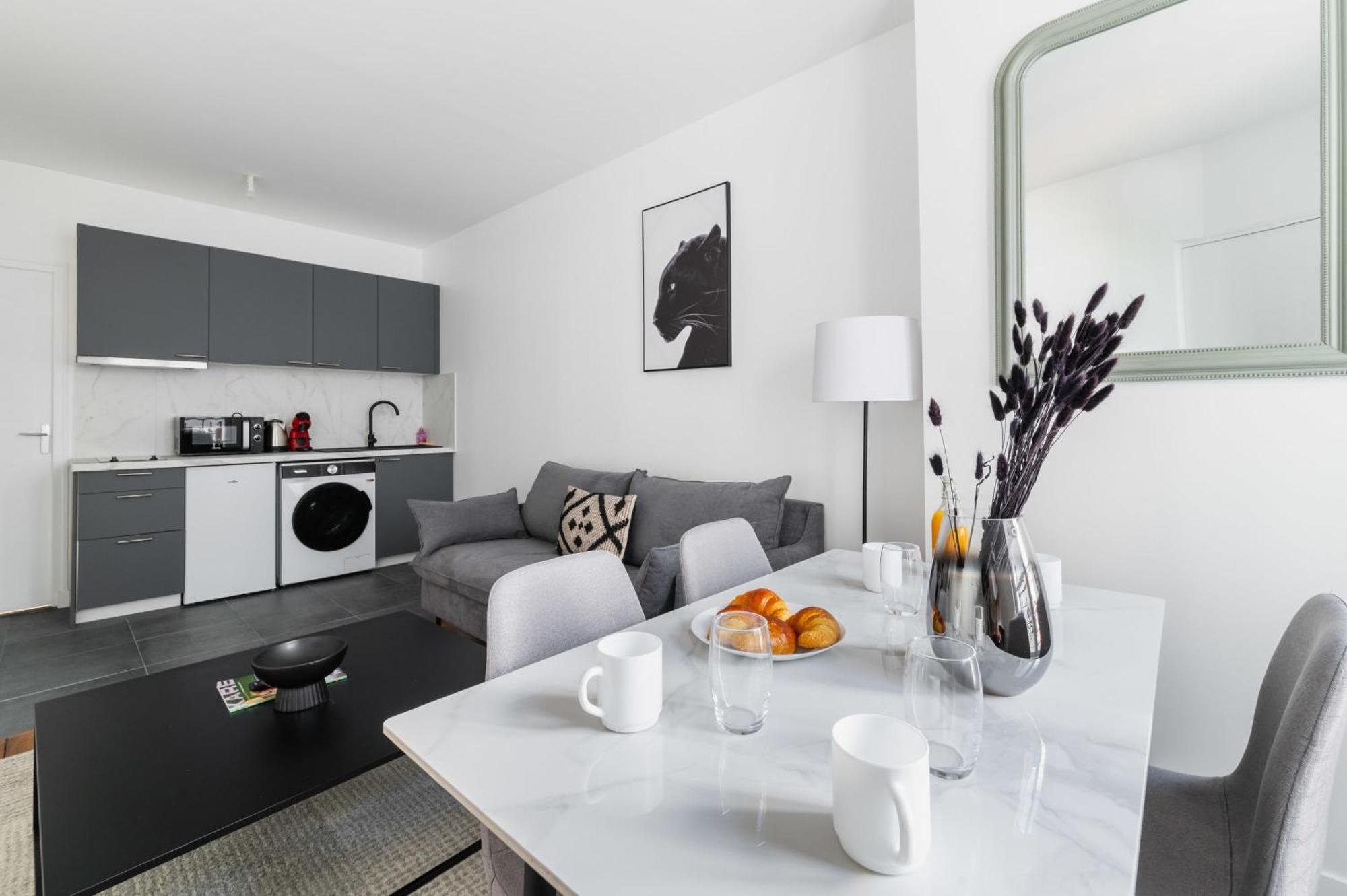 2 Pieces Refait Neuf Metro Jaures - Paris 19 - 4P - Flat-Guest Apartamento Exterior foto